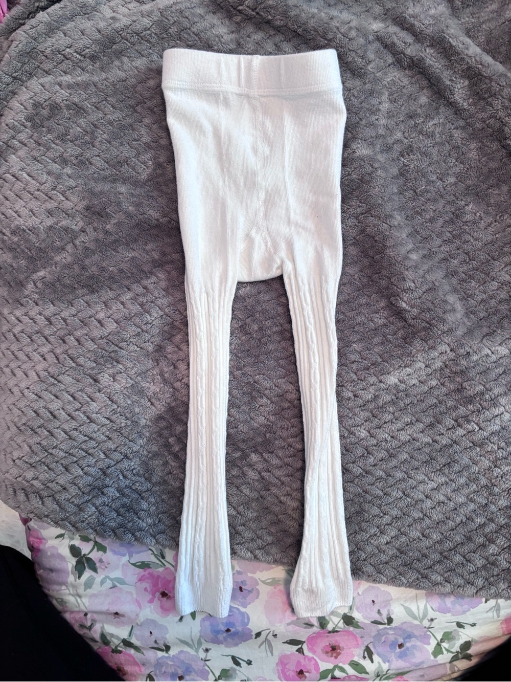 NWOT SweetHoney White Footless Cable Knit for Kids. 2T-4T.